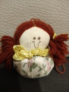 Mała lalka szmaciana z piegami kolekcjonerska handmade 