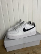 Buty używane Nike Air Force 1 Low org białe skorzane 38