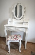 Toaletka z lustrem drewniana dla dziewczynki 
