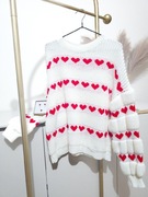 Sweter w serduszka idelny na walentynki