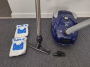 Zestaw odkurzacz Electrolux PowerForce ZPFPARKDB + 10 worków na wymianę