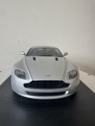 Aston Martin Vantage v8 2008 1:18 autoart