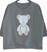 MEGI bluza khaki z ozdobnym misiem