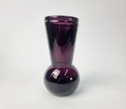 Bakłażanowy wazonik z huty Prądniczanka Vintage PRL 