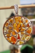 Piękna zawieszka. Bursztyn 
