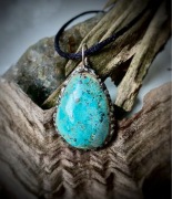 Amulet wisior rękodzieło z turkusem turkus