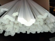 Listwy ozdobne na ścianę sztukateria styrodur biała