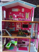 Domek dla Barbie drewniany z windą 