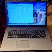 Laptop Asus R702UQ 17cali