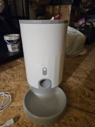 Automatyczny podajnik Karmy dla psa kota  Petoneer Nutri Mini 