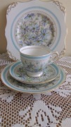 Zestaw trio+paterka z porcelany sygnowana Tuskan