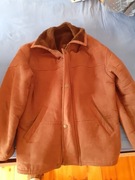 futerko zgrabne lekkie, kolor ciemniejszy