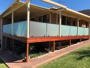 BALUSTRADA SZKLANA NA SPIGOTACH