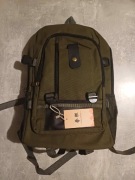 Nowy plecak damski męski młodzieżowy. Ciemno oliwkowy, wojskowa zieleń