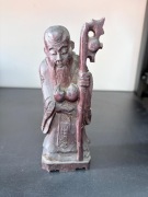 Drewniana figurka chińskiego mędrca 