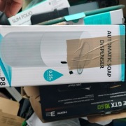 dozownik piany płynu do mycia rąk z mozliwościa powieszenia