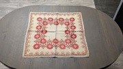 Haftowany obrus 63x63