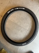 Opony do roweru Mike Bear 29x2.25 + taśma.