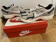 Nike Zoom Vomero 5 rozmiar 43