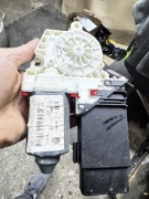 Silnik  podnoszenia szyb Seat Leon 1M 