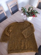 Sweterek ręcznie robiony 