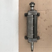 Wałek trzynożowy z łożyskowaniem do heblarki strugarki stary polski