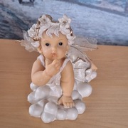 Figurka aniołka 