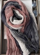 Szalik damski w pięknych kolorach wiskoza