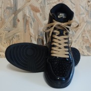 Air Jordan 1 retro high OG Black Metallic gold roz. 44.5 