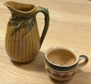Stary dzbanek w kształcie kukurydzy + filiżanka gliniana
