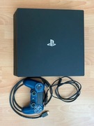 Konsola PS4 Pro 1TB + PAD + Gra