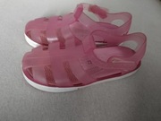 Klapki 31 basenowe reserved różowe na basen plażę