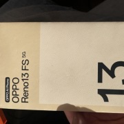 Oppo Reno 13FS 12/512GB plus słuchawki bezprzewodowe 