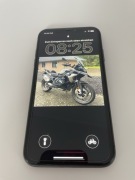 Sprzedam IPhone 11 64 GB w super stanie