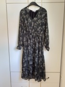 Sukienka wzorzysta ciemnozielona szyfonowa Reserved 38/M