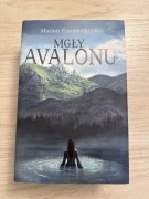 MGŁY AVALONU M Z BRADLEY 1160 STRON