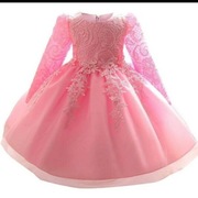 Piękna różowa suknia z koronką.roz104/110