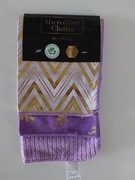 zestaw 3 ściereczek z mikrofibry o wymiarach 30 x 30 cm. 