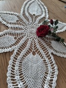 Obrus serwetka bieżnik szydełkowe rękodzieło ekri misterne cacko100/60