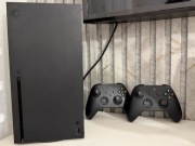 Xbox Series X 1TB + dwa oryginalne pady ładny stan