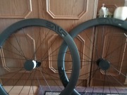 koła szosowe karbonowe