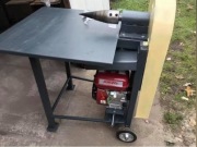 Sprzedam łuparka świdrowa spalinowa do drewna 7.5k