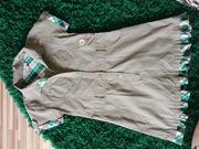 Sukienka z falbanką.