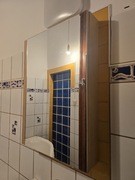 Szafka łazienkowa wisząca z lustrem