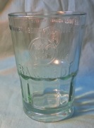 Dwie jubileuszowe szklanki Bacardi Family Owned - zielone, logo na dnie