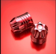 Nakrętka wentyla Schrader 2szt Sumochepin RED Motor Skuter Rower Hulajnoga 