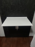 Stolik ścienny 83x46x8