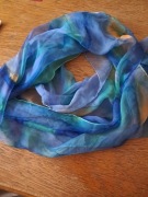 Szalik 100 % jedwab ręcznie malowany wym. 42 x 160 cm.