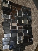 Zestaw telefonow 67 sztuka 