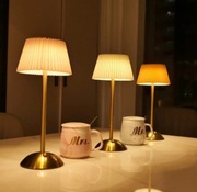 Dotykowa lampa stołowa USB LED złota biały klosz ryflowany 3 poziomy światł